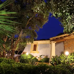 Residenza Di Campagna Seranile Casa di campagna Dorgali